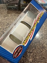 POLAR LIGHTS 1965 DODGE CORONET 500 WHITE PAINT FACTORY SEALED! CIRCA 2004! VMCP