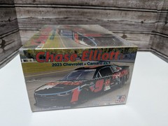Salvinos Jr Chase Elliott Nascar Plastic Model Kit Sealed