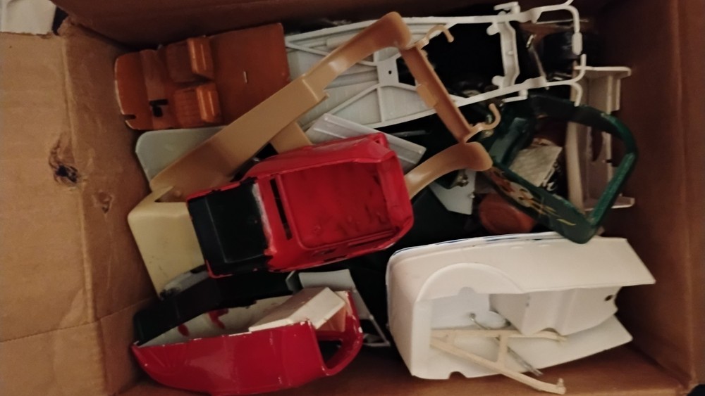 Plastic Car Model Parts 20’s and 30’s Cars