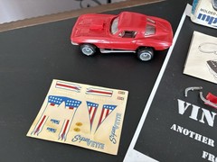 Vintage 1/32 Vette Stingray Snap Model Kit Red White & Blue #1-3213 MPC built
