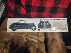 Monogram ’32 Ford Street Rod 1/8th Scale Sealed NIB Model Kit 2602