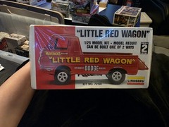 Lindberg Dodge Little Red Wagon Bill Maverick Golden Plastic Model Kit 1:25