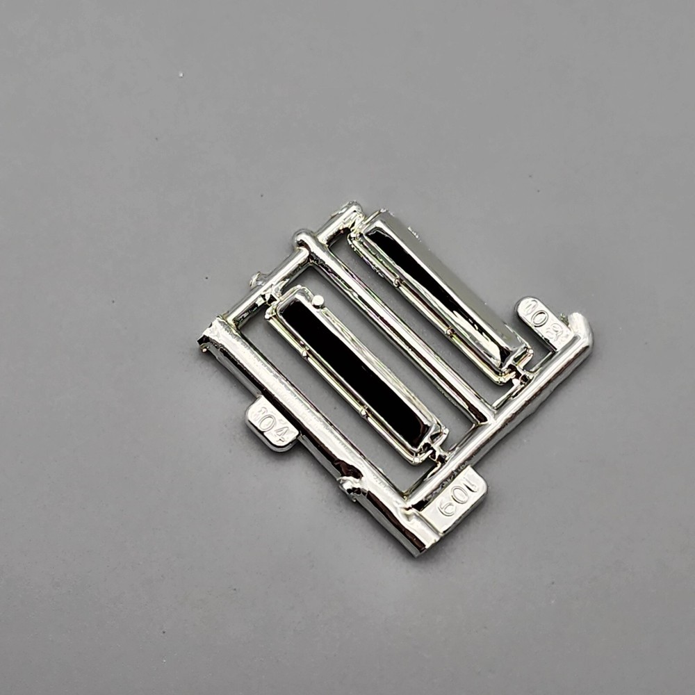 AMT/ERTL 31745 1969 Ford Torino Cobra Parts Kit Bash Chrome Valve Covers