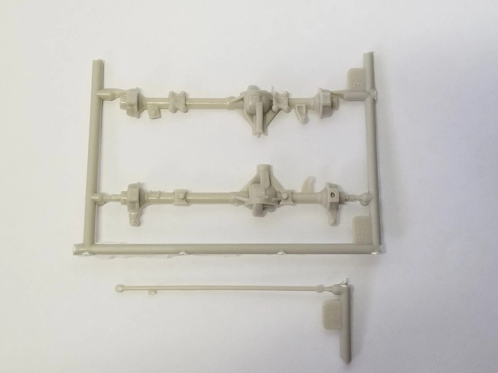 1972 FORD F350 Tow Truck FRONT AXLE (#376,377,378) for Moebius 1:25 Model Kit 72