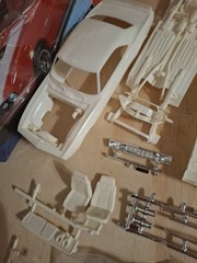 AMT ’68 Chevrolet Camaro Z/28 2 in 1 Customizing 1:25 Model Kit, Partially Toge