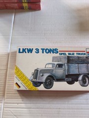 ESCI Ertl LKW 3 Tons OPEL BLIZ TRUCK Complete Model Kit 1/72 #8355