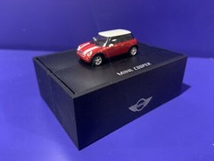 MINI Cooper Collectible 1:87 Scale Clamshell Case – Made In Germany **NEW**