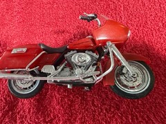 1:18 Maisto Harley Davidson Red Motorcycle (CK 16)