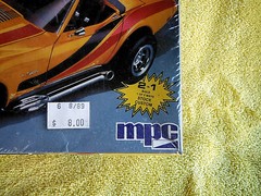 VINTAGE/NEW, SEALED! MPC (1984) 1975 CORVETTE CONVERTIBLE, #6360-11EO, ERTL, USA
