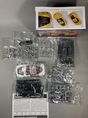 Revell 1/25 scale 2 kit Corvette lot – 2006 Z06 & 1997 Corvette Coupe, Complete