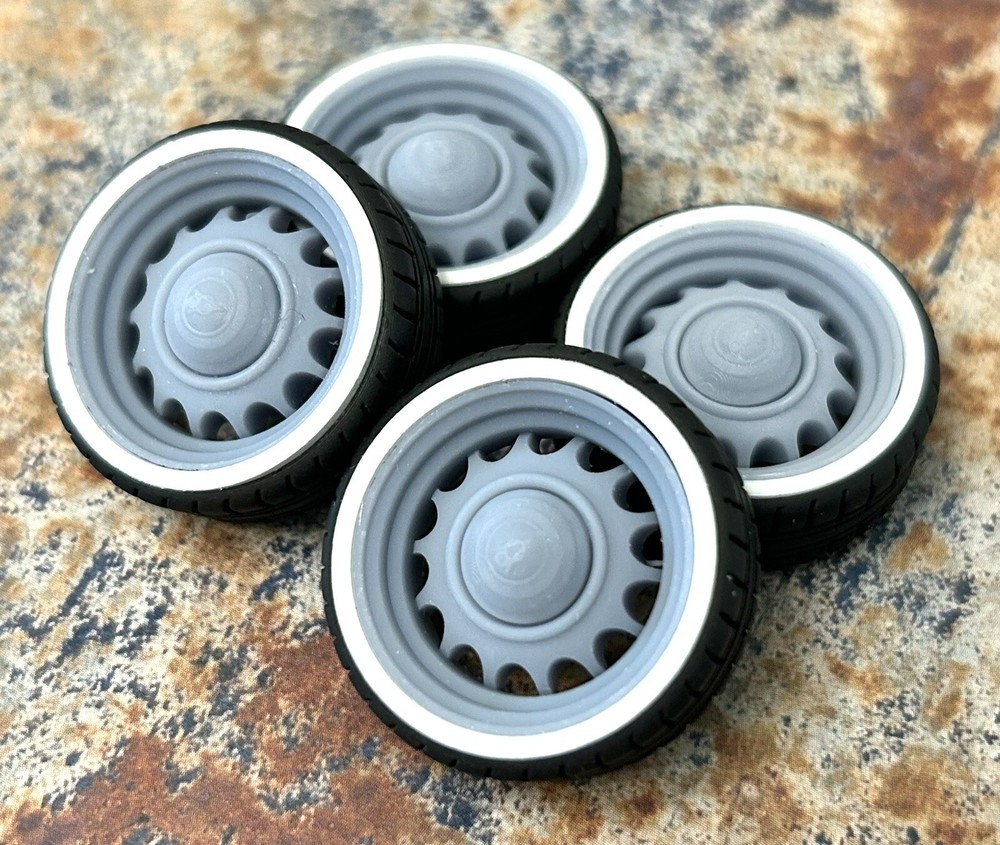 Resin 22 In. “Artillery” Restomod Wheels, W/ One Inch Whitewalls,1/24 1/25 Scale