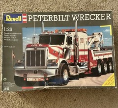 Revell Peterbilt Wrecker Truck 1:25 Plastic Model Kit 7541 BOX ONLY!