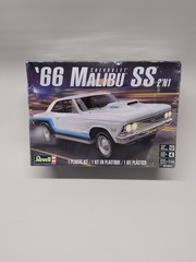 Revell 85-4520 1966 Chevy Malibu SS 2-In-1 1/24 Scale Plastic Model Sealed