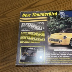 Revell 1:25 New 2000 Ford Thunderbird Convertible Snap Together Model Kit NOS