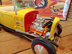 1932 Revell Ford Hot Rod Model Kit 1/8 HIGHBOY MR. GASSER – Comes With Frame!