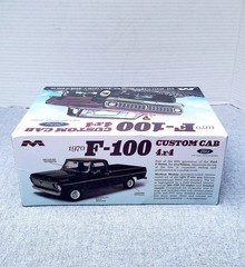 Moebius Models #1230 1:25 ’70 Ford F-100 Custom Cab 4×4 -Factory Sealed-NISB