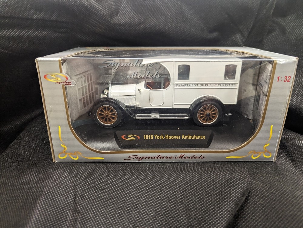 SIGNATURE MODEL’S 1918 York-Hoover Ambulance