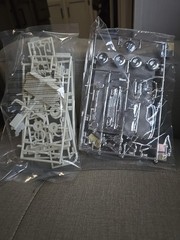 AMT ’62 FORD THUNDERBIRD MODEL KIT #682 1/25 SCALE
