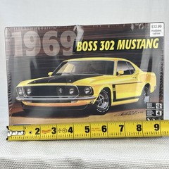 Revell 1969 Boss 302 Fastback Mustang 1:25 Model Kit Sealed NOS 2018 85-4313