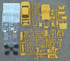 DONOR NASCAR 1989-1992 CHEVROLET LUMINA STOCK CAR KIT – YELLOW – 1/24 Scale