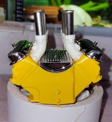 Pontiac fuel injection setup big deuce Revell monogram 1/8