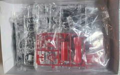 20054 Tamiya 1/20 Ferrari F2001 Full View Model Kit