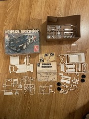 Vintage 1970’s Model Car Kit Lot of 8 Revell AMT Testors 1:25 1/25 1 sealed EXC