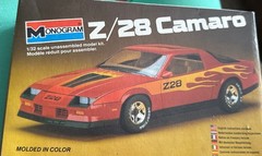 VINTAGE MONOGRAM Z28 Camaro #2004 1/32 MODEL KIT Unbuilt Sealed Inside