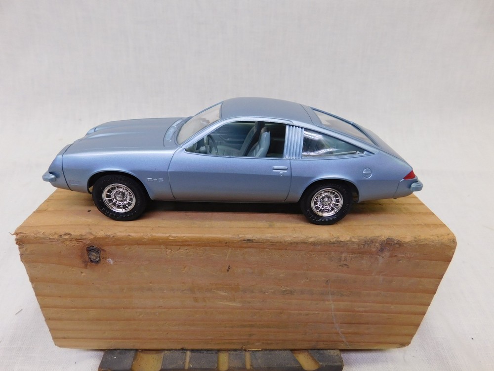 1978 CHEVY MONZA PROMO MODEL LT BLUE 1/25 SCALE PLASTIC