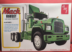Semi Small Air Tanks Mack R685ST 1:25 Scale Model Truck Part AMT