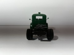 Atlantis White-Fruehauf Gasoline Truck – Sinclair Dino 1:48 Scale (Built Model)