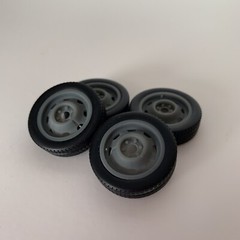 1:25 3d Printed “Divco” Style 19″ Wheel And 3D Printed Tire Set. All Same Size.