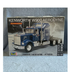 Revell Kenworth W900 Aerodyne 1:25 Unassembled Plastic Model Kit 85-1507