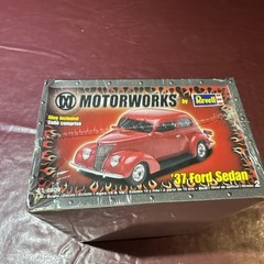 Motorworks By Revell 1937 Ford Sedan 1:24 Scaled Model Kit Sealed In Plastic