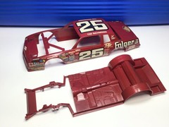 MONOGRAM FOLGERS CHEVY MONTE CARLO Tim Richmond STOCK CAR NASCAR STARTED KIT