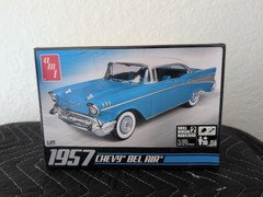 AMT-638 1957 Chevy Bel Air Model Car Scale 1:25 – Blue/White Skill 2 NEW/SEALED