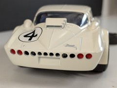 Accurate Miniatures 1964 Corvette Grand Sport Sebring Model Car Kit Built 1/24