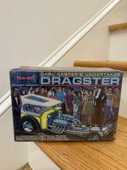 POLAR LIGHTS CARL CASPER UNDERTAKER DRAGSTER MODEL KIT 1/25 SCALE