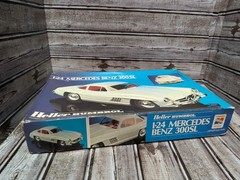 Heller Mercedes Benz 300SL Plastic Model Car Kit