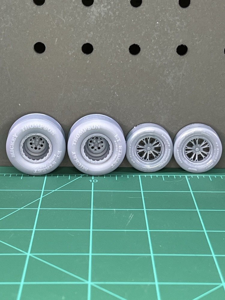 1:24 Drag Racing Wheels & Tires – Weld V Front / Alpha One Rear M/T Tires