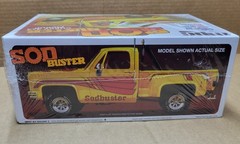 MPC Sod Buster 1981 Chevy 4X4 Stepside Pickup Truck Sealed Box 1:25 Kit 972