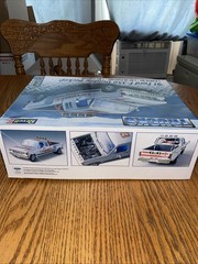 Revell 91 Ford F-350 Duallie Pickup Open Box NOB ! 100% Complete Ready To Build!