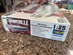 TRUMPETER 1960 PONTIAC BONNEVILLE CONVERT FACTORY SEALED KIT!! CIRCA 2003! VMCP!