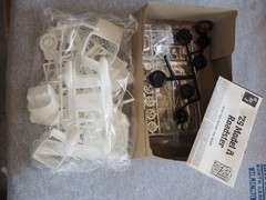 AMT 1929 1/25 FORD MODEL A ROADSTER MODEL KIT *PARTS ONLY*