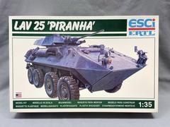 1/35 esci LAV 25 Piranha