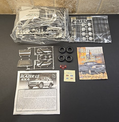 AMT/ERTL, 1997 Chevrolet Blazer LS 4×4, 1/25, Kit #8981 !!SEALED INSIDE!!