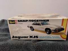 Revell Snap – Together * Jaguar XJS NEW NIB Model Kit 1/25 scale