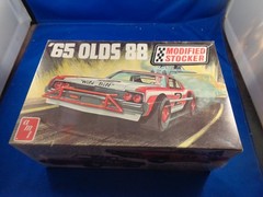 AMT # T190 1965 Oldsmobile 88 Modified Stocker Sealed Model Kit 1/25 Scale