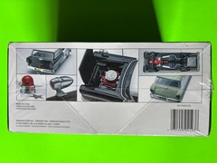 1957 FORD DEL RIO RANCH WAGON 2N1 MODEL KIT MONOGRAM 1/25 SCALE NEW SEALED LOOK!