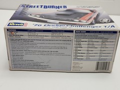 Revell 1970 Dodge Challenger T/A 1/25 Scale StreetBurner Model 85-2596 Box Wear
